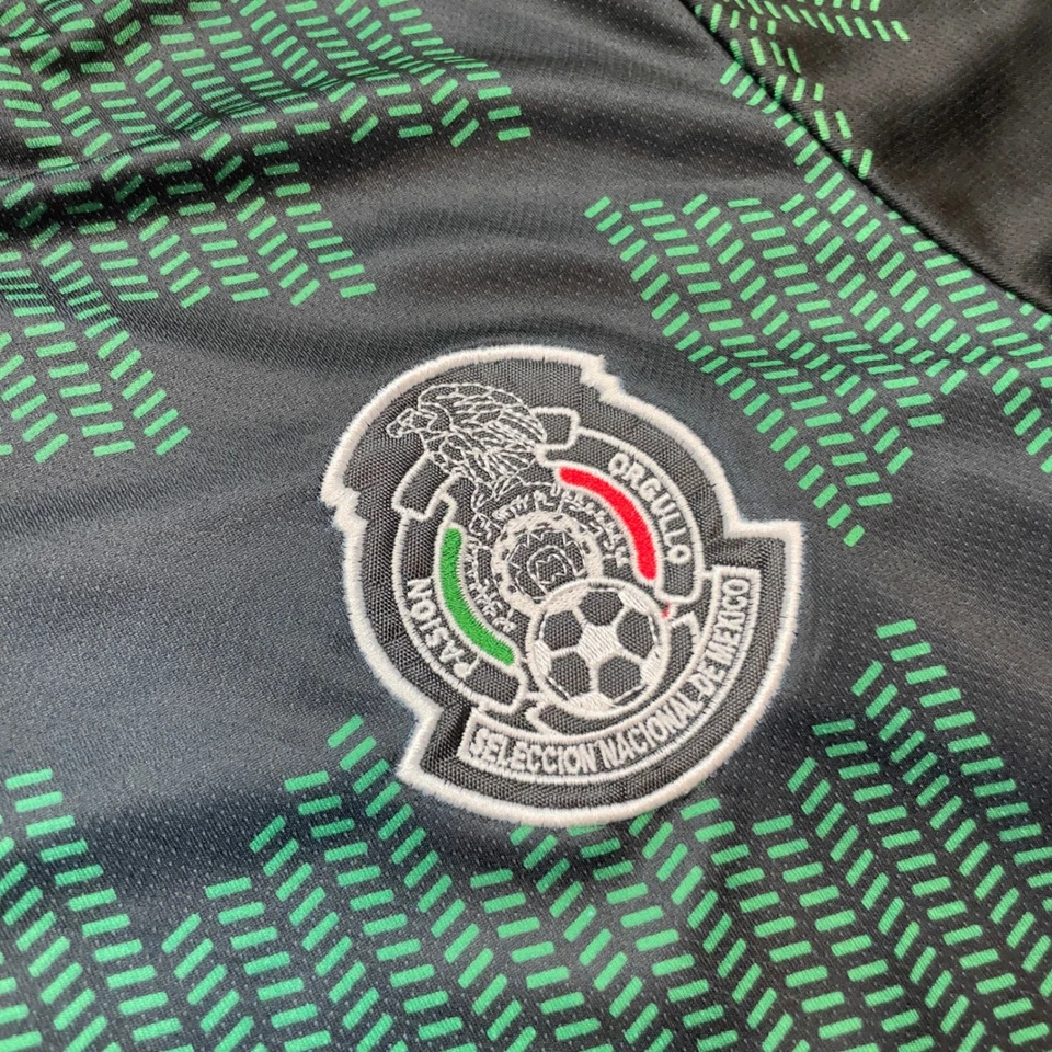Camiseta Adidas ClimaChill Seleção Nacional de Futebol do México verde preta branca vermelha G - Imagem 3 de 4