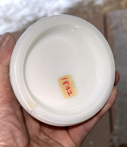 MONKEY SPOONER EAPG MILKGLASS OPALESCENT 5" TALL - Picture 6 of 7