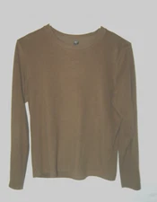 Uniqlo Olive Warm Heat Tech  Soft Fleece T-Shirt, Long sleeves, Size Small