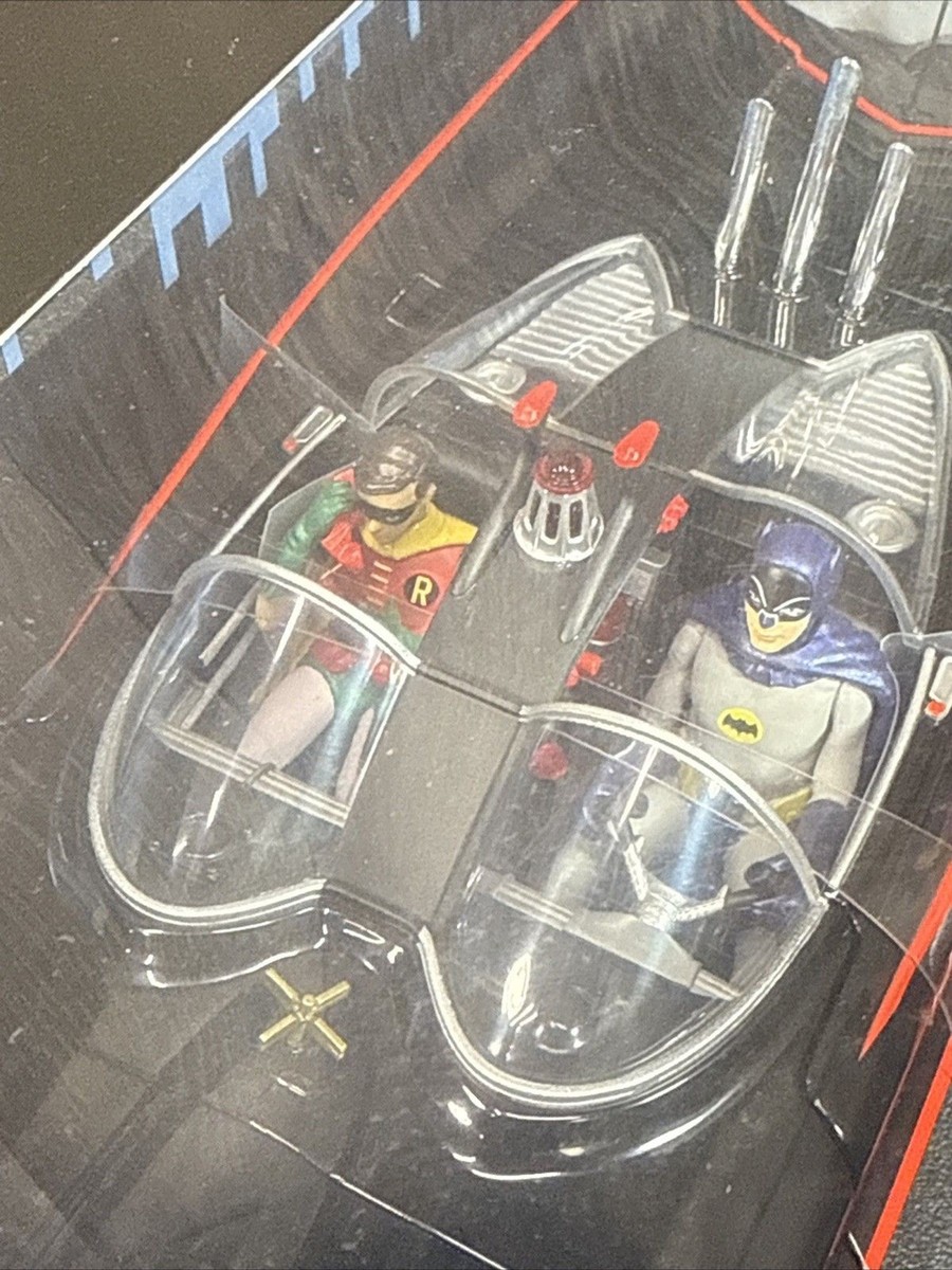 Hot Wheels 1 18th Scale 1966 Batman Classic TV Series Batmobile