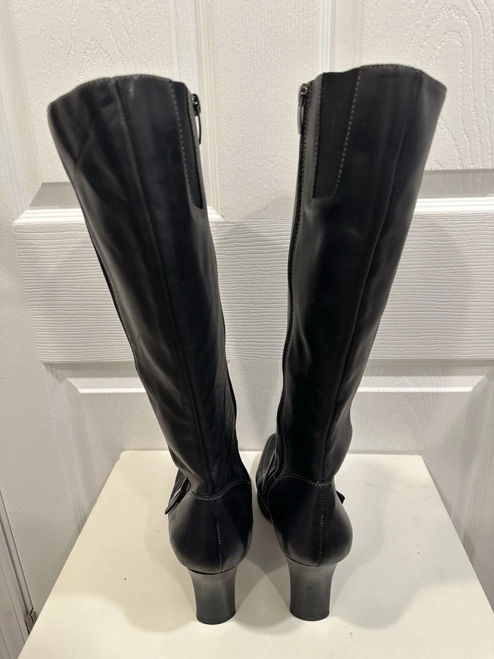 Botas Worthington Cuero Y2K Puntera Cuadrada Puntada Audaz Cremallera Tacón 9M Usadas en Excelente Condición Foto 4 de 4