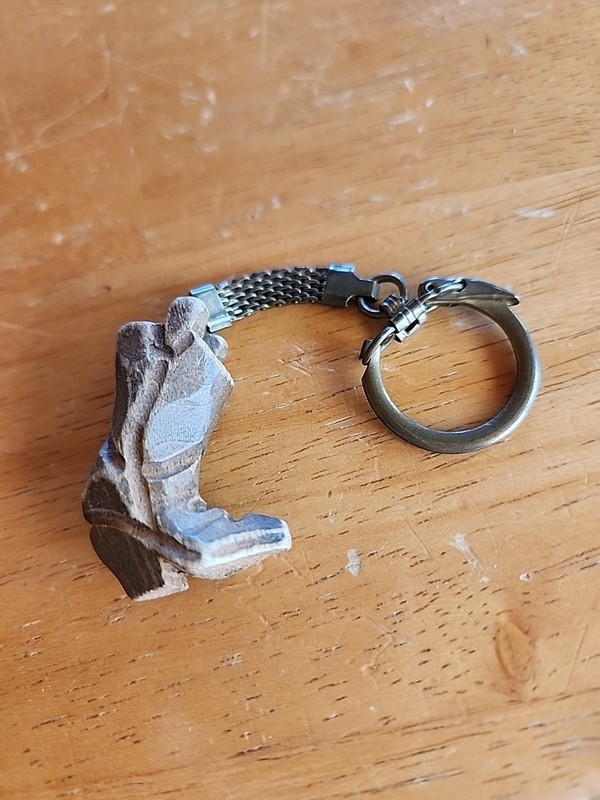 VTG Wood Carved Cowboy Country Western Boot Keychain 1.5"