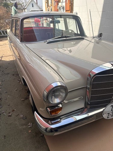 1966 Mercedes-Benz 230 - Picture 2 of 30