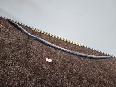 2001 Vauxhall Vectra B 2.2 Z22SE SRI SCUTTLE PANE TO BONNET RUBBER SEAL