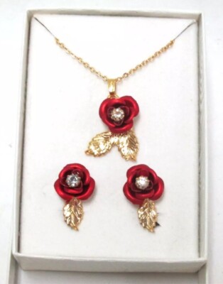 Vintage Lady Victoria Christmas Red Rose 18'' Necklace & Clip Earrings Set - NICE