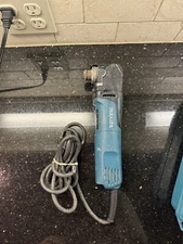 Makita TM3010C 3-Amp Variable Speed Oscillating Multi-Tool Only