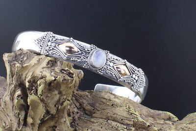 Handgefertigtes Armband 925 Sterlingsilber mit Mondstein und Goldakzenten