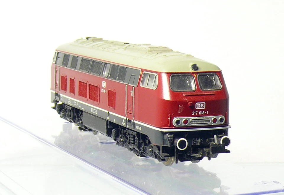 Trix Express 2251 H0 DC  Diesellok BR 217 018-1 der DB , altrot - Bild 4 von 4