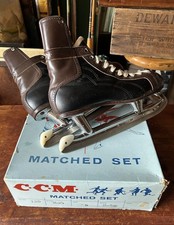 Vintage CCM 120 Men's Ice Hockey Skates Size 9 Black Brown Leather w/Box NICE