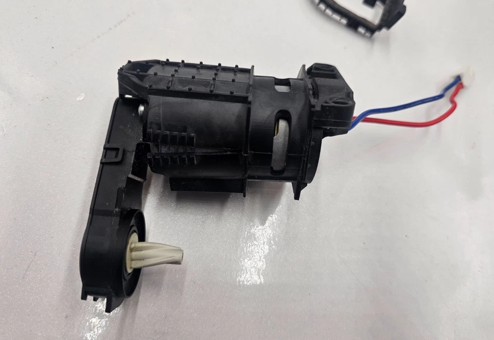 Miele Triflex HX1 Drive for SEB430 SEB435 Floor Nozzle Motor - Image 2 of 3