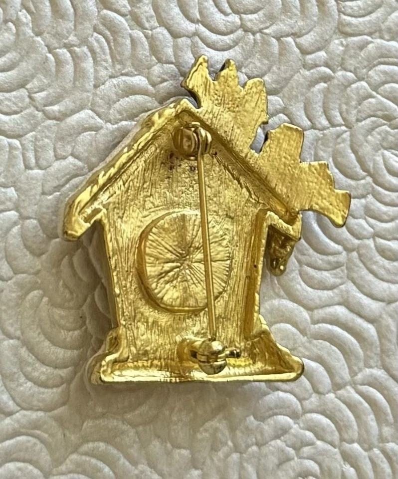 Broche vintage cardinal casa pájaro esmalte sobre metal tono dorado Foto 3 de 4