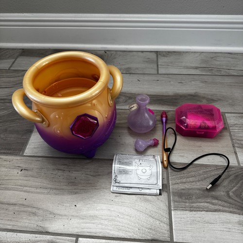Magic Mixies Magical Misting Cauldron Moose Purple Cauldron - Needs Refill Pack