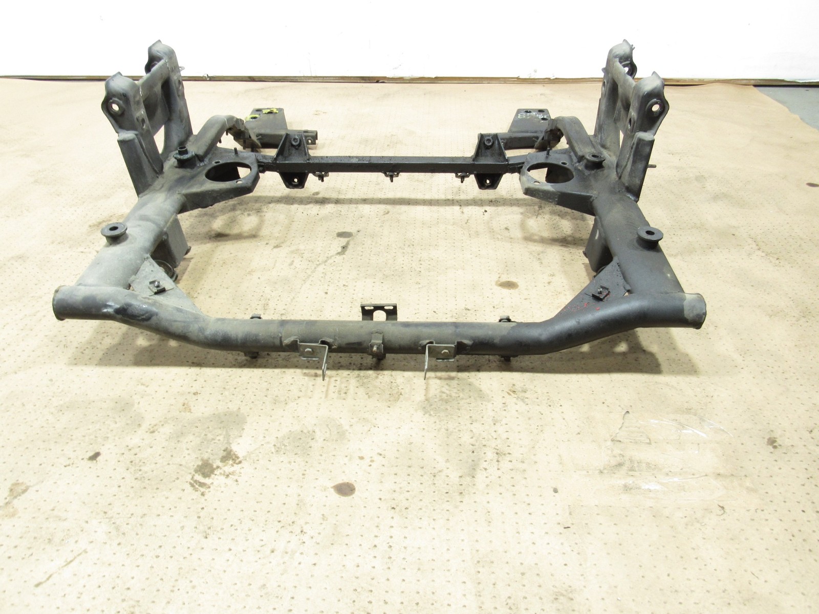02-06 Maserati Coupe GT 2004 4.2L RWD Front Suspension Crossmember Subframe ;