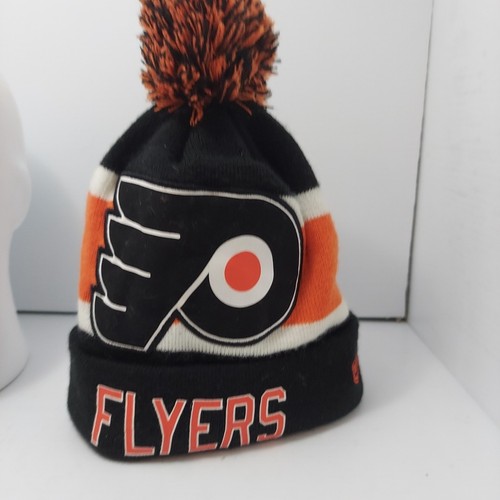 Philadelphia Flyers Logo #28 Giroux Old Time Hockey Pom Pom Beanie - Bild 3 von 8