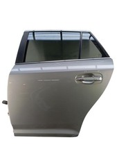 Porte arrière et accessoires Toyota AVENSIS