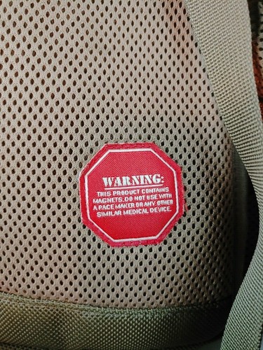 Badlands Hunting Hiking Backpack Excellent Condition Magnetic Closure - Picture 4 of 7
