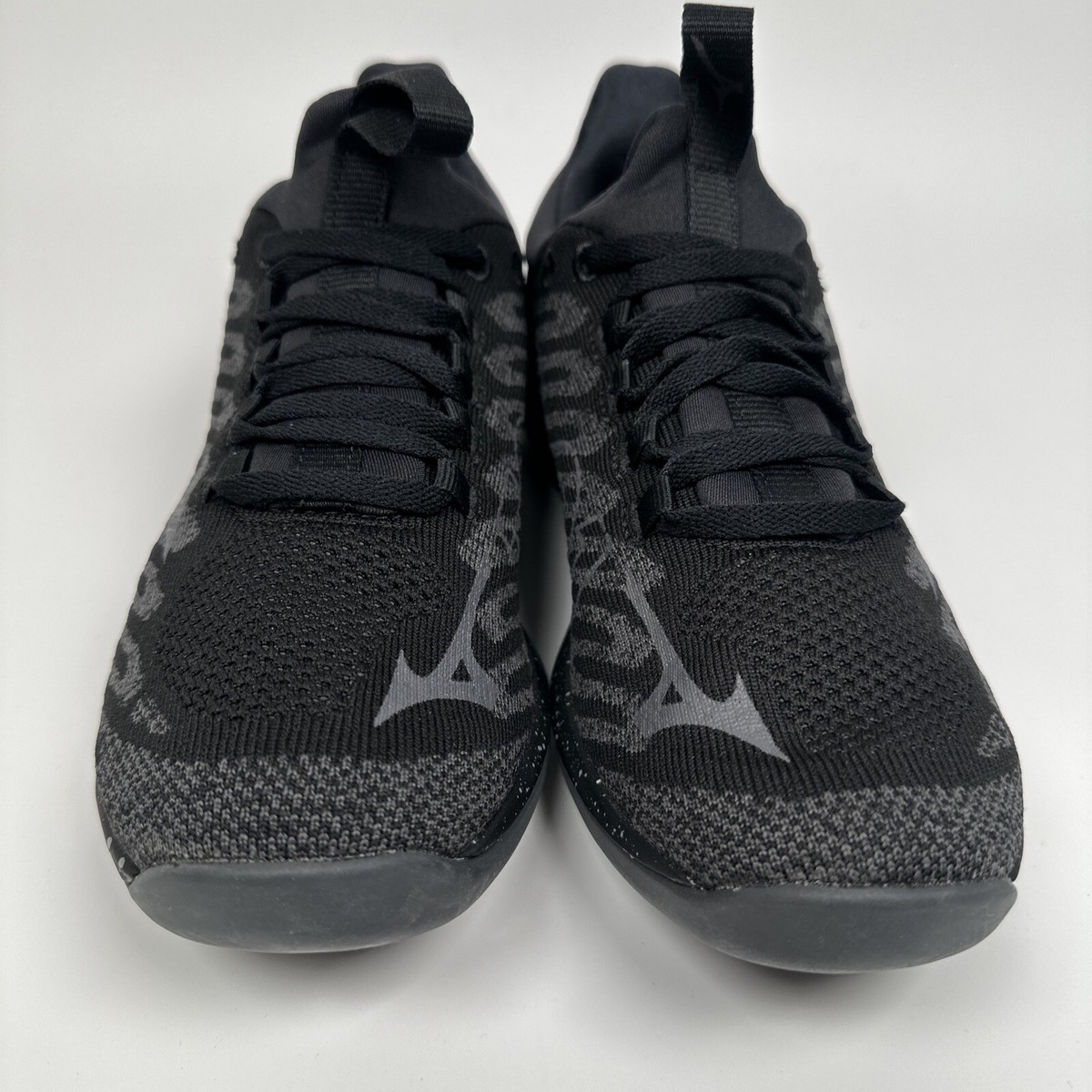 Mizuno TC-01 Training Speckled Midsole Knit Athletic Sneakers Black Mens Sz 10.5 Amazon.com | Mizuno Men main image 2