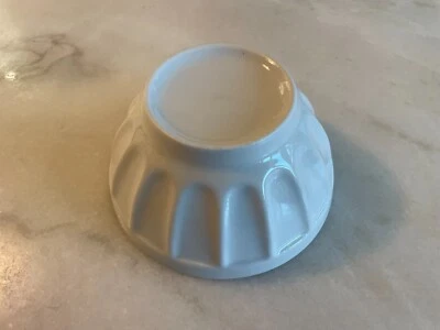Bol ancien en porcelaine - Photo 1/2
