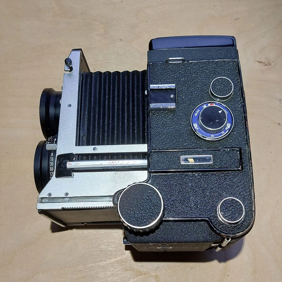 Mamiya C330 Professional TLR Medium Format Camera with 80mm F/2.8 Lens - Image 2 of 4