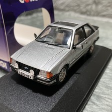 NEW Corgi Vanguards 1:43 Ford Escort Mk3 XR3i Strato Silver VA11017