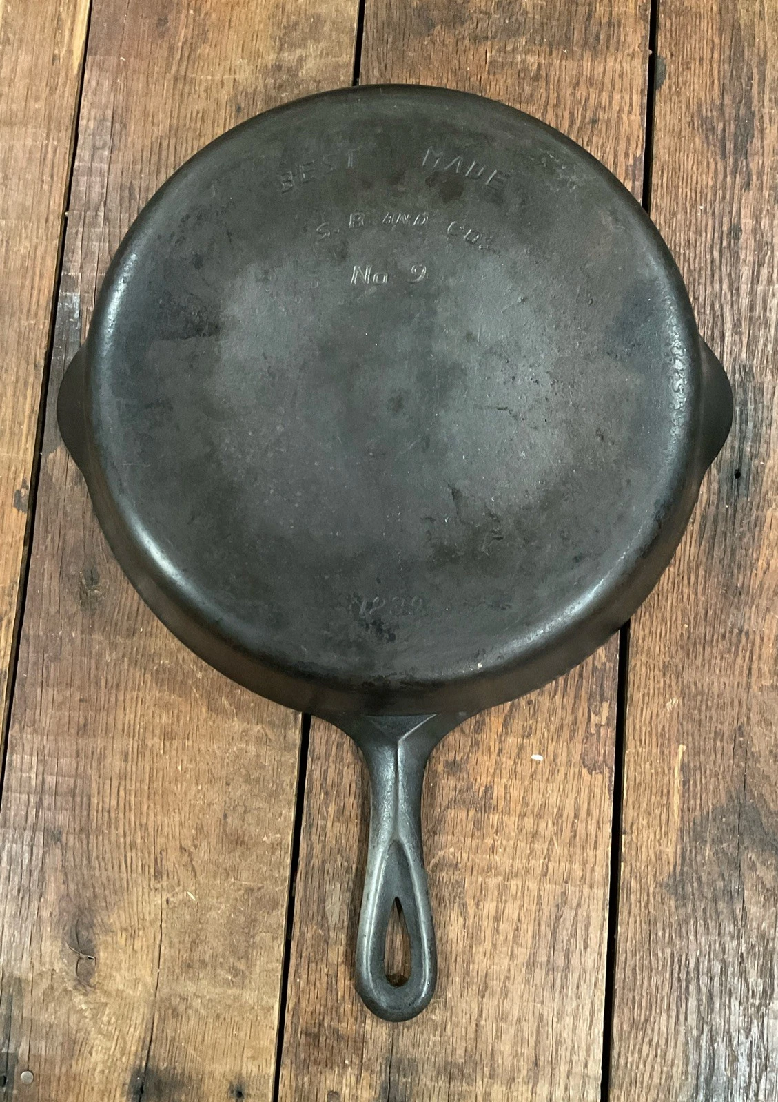 Antique S. R. and Co. cast iron SKILLET no. 9 BEST MADE 11.5” Diameter