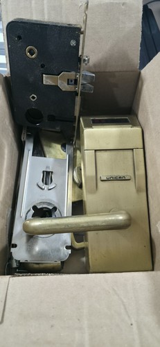 Dorma Kaba  Brass Commercial Door Lock with Lever Handle Metal Finish