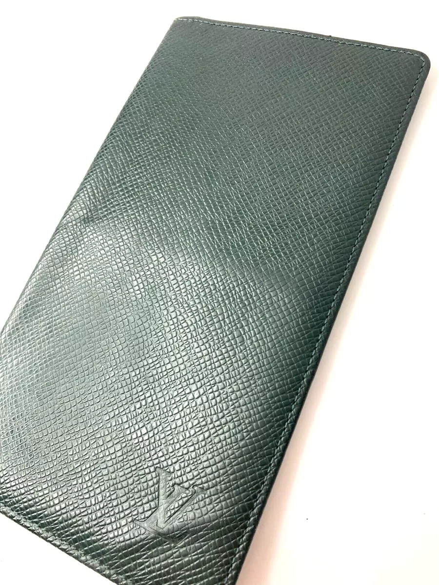 Louis Vuitton Taiga Long Wallet