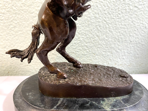 Frederic Remington 'Bronco Buster' Bronze auf Marmorsockel - 8" hoch mit Sockel - Bild 3 von 19