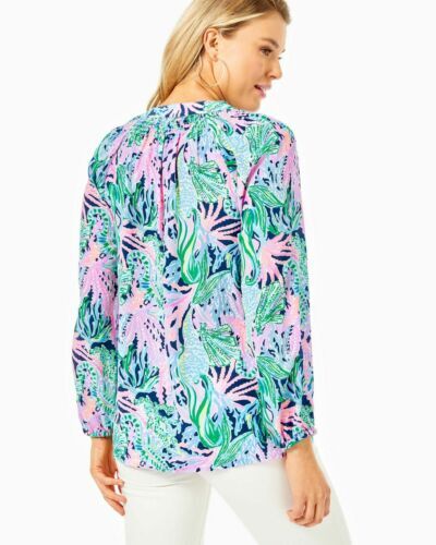 Lilly Pulitzer NWT Elsa Silk Top Bringing Mermaid Back $168 Size S - Picture 3 of 3
