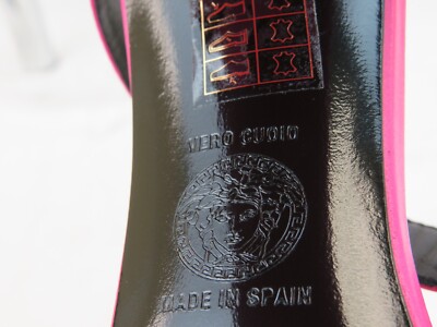 ヴェルサーチェ☆ピンクメデューサ サンダル ミュール $1050 VERSACE FUCHSIA PINK LEATHER GOLD MEDUSA LOGO STUDDED