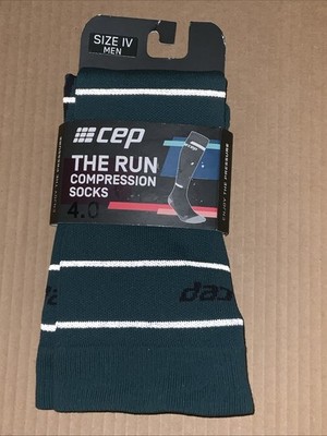 CEP  THE RUN COMPRESSION   4.0 Size IV  MEN  GREEN NEW