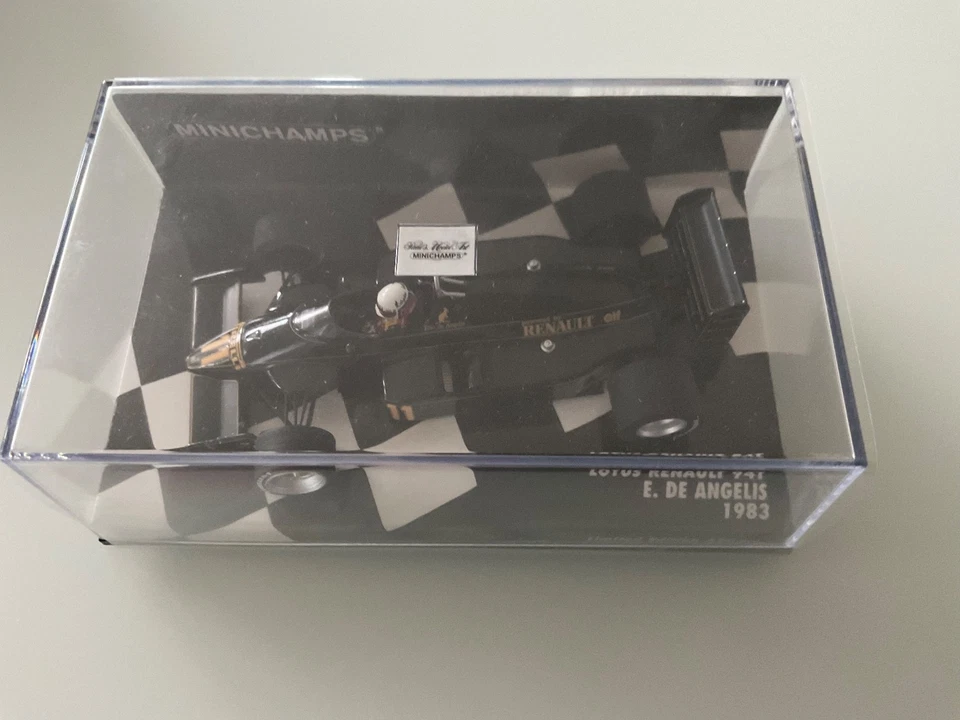 Minichamps Lotus Renault 94T 1983 - Elio de Angelis Maßstab 1:43- - Bild 4 von 4