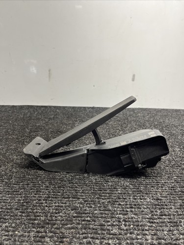 ☑️ Manual Transmission Accelerator Pedal Module BMW OEM E88 E82 135i 128i 08-13 - Picture 7 of 16