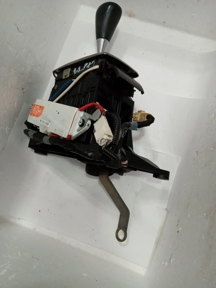 Lexus LS430 2004 2005 2006 selector automático de palanca de cambios de piso con perilla OEM  Foto 3 de 4