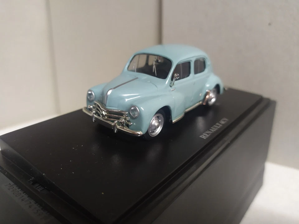 Renault 4 CV . Azul turquesa . Legend 4680 . Escala 1/43 - Imagen 4 de 4