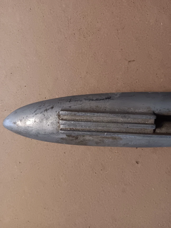 1940 Cadillac LaSalle Hood Ornament Torpedo Chrome Trim Original Used Foto 4 de 4