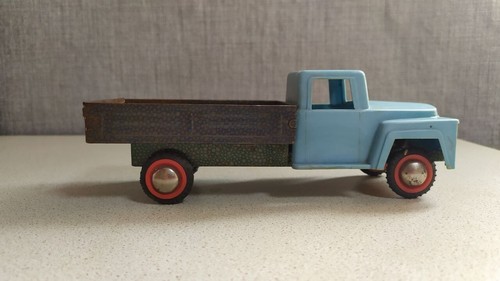Vintage collectible truck. USSR - Picture 4 of 12