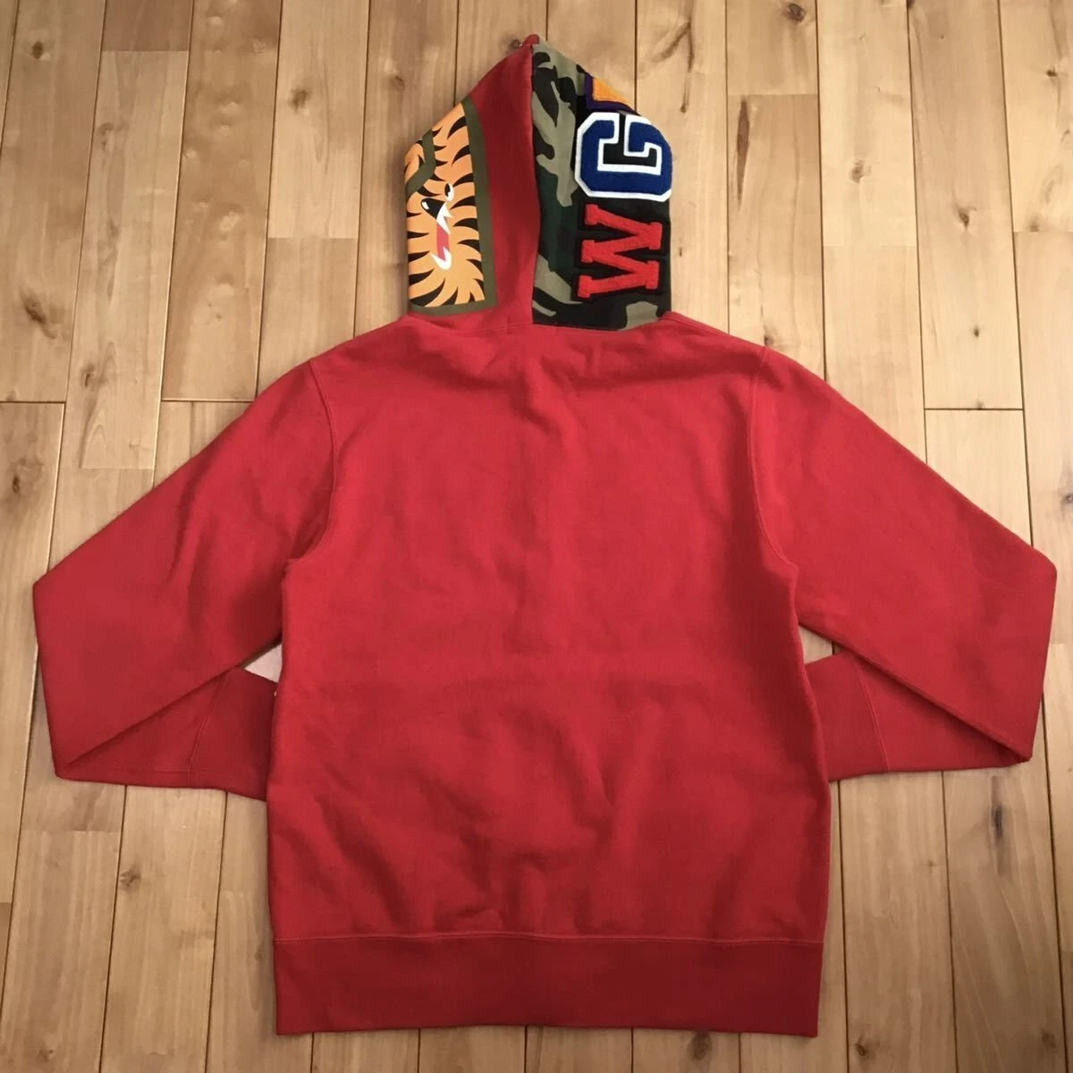 Bape shark hotsell hoodie red camo