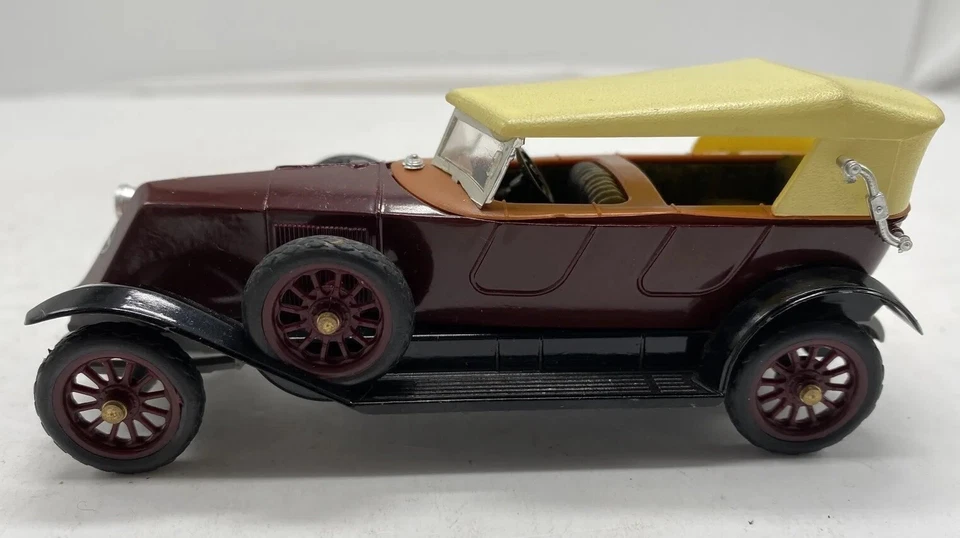 1923 年雷诺鱼雷 40 Conv 压铸汽车 1/43 里约热内卢意大利制造 1971 — 第 2/4 张图片