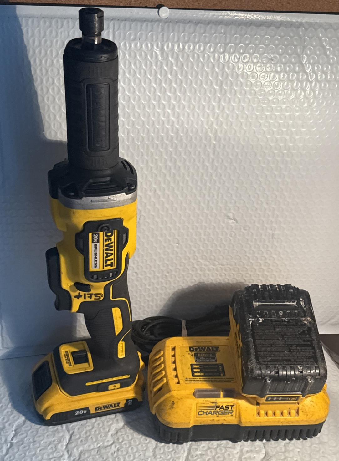 DeWalt DCG426 Brushless 20V Max 1/4” Cordless Die Grinder,2 Battery & Charger
