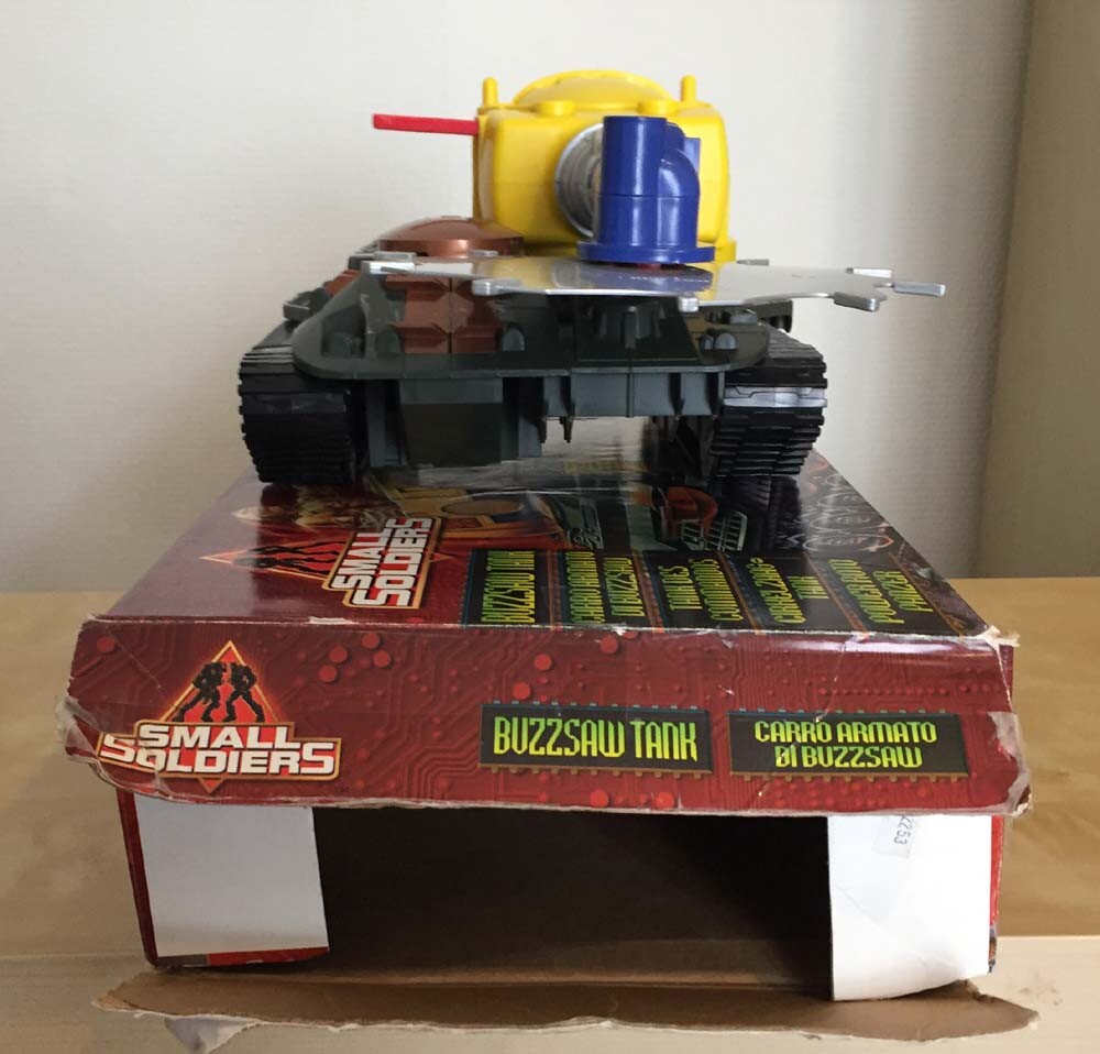 Small Soldiers BUZZSAW TANK Ocula Complete Kenner 1998 Box +