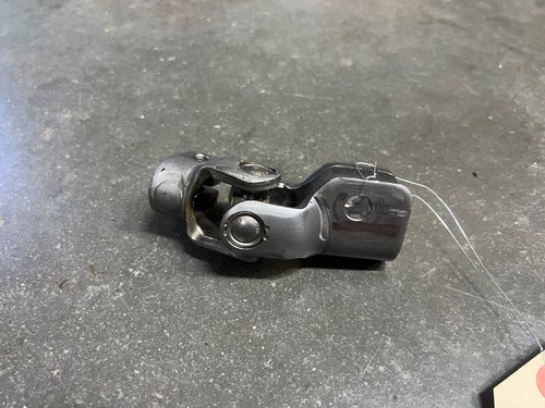 2007 2008 Infiniti G35 Sedan interior Steering Column U Joint OEM 1692