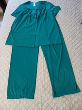 Vtg Vanity Fair 80s Sz Med 2 piece Turquoise Nylon Short Sleeve pajama set USA