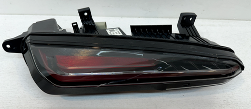 2023-24 CADILLAC LYRIQ REAR LH TURN SIGNAL ASSY OEM PART# 86515387