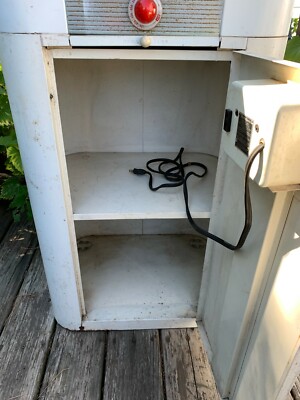 Vintage 1950s Westinghouse Electric Roaster Oven W/ Bottom Vintage 1950s Westinghouse Electric Roaster Oven W/ Bottom