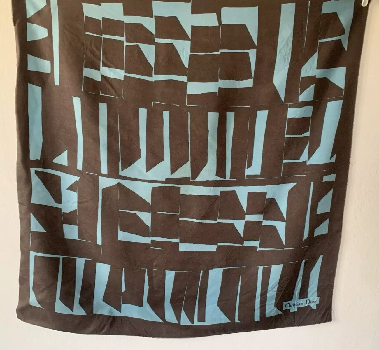 Foulard vintage Christian Dior bleu marron abstrait géométrique pure soie 31''x30''