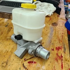 OEM Ford T407H Master Brake Cylinder Assembly 2014 F150 M630711