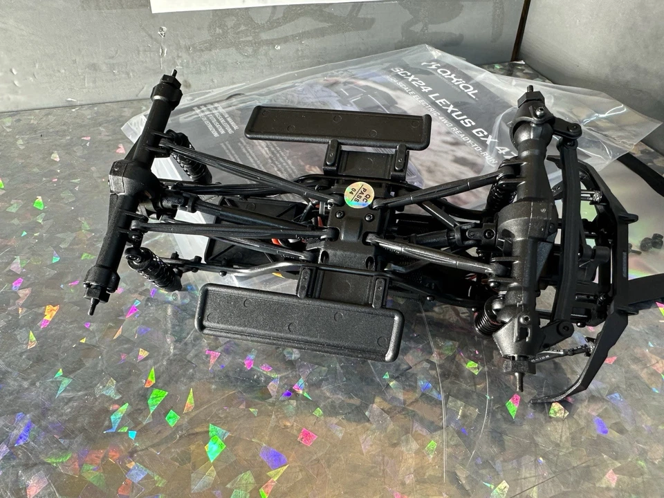 Axial SCX24 Lexus GX 1/24 4WD Scale Mini Crawler Roller AXI1532 Chassis Axles - Image 2 of 4