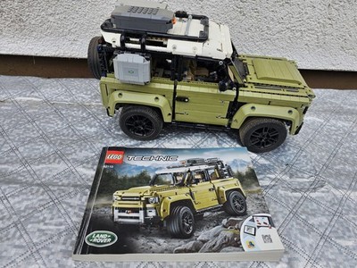 LEGO TECHNIC: Land Rover Defender (42110)