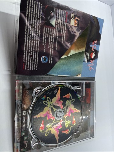 Pink Floyd The Wall 25th Anniversary Limited Edition (DVD, 1982) w/ Poster - Picture 4 of 7